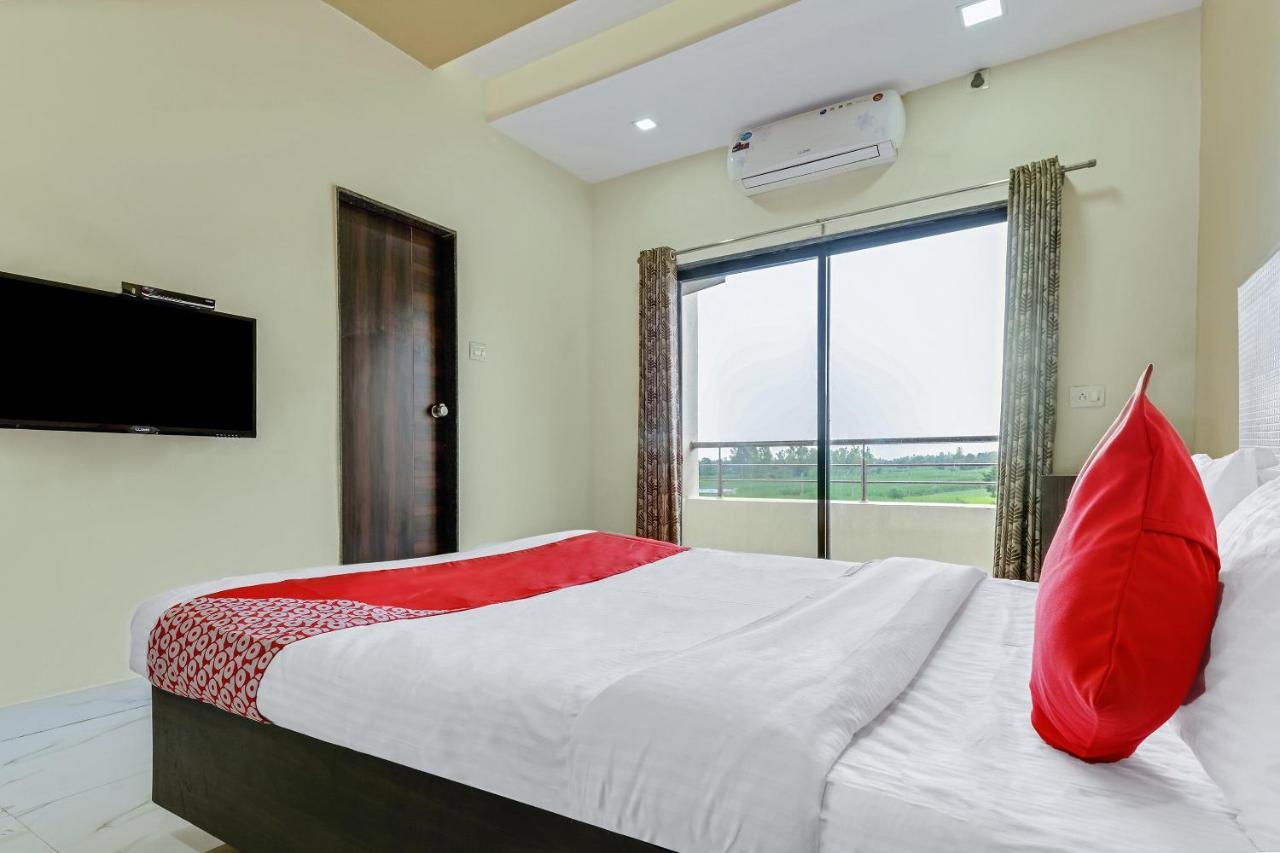 Oyo 48352 Hotel Bhagyalaxmi Kala Экстерьер фото